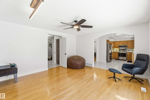 1324 116 Street, Edmonton, AB - Indoor