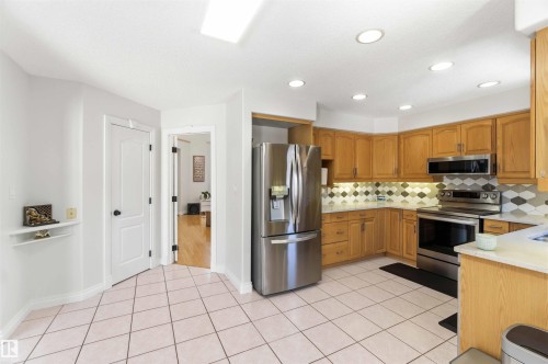 1324 116 Street, Edmonton, AB - Indoor Photo Showing Kitchen