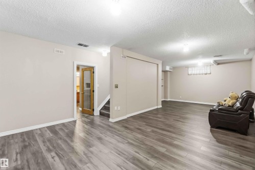 1324 116 Street, Edmonton, AB - Indoor