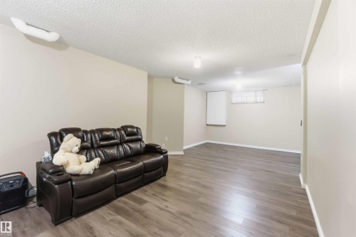 1324 116 Street, Edmonton, AB - Indoor