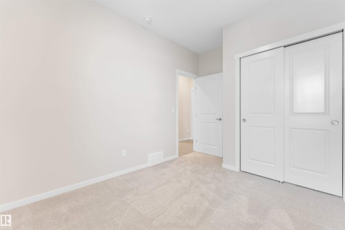 17839 7 St, Edmonton, AB - Indoor Photo Showing Other Room