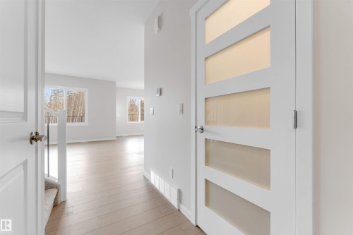 17839 7 St, Edmonton, AB - Indoor Photo Showing Other Room