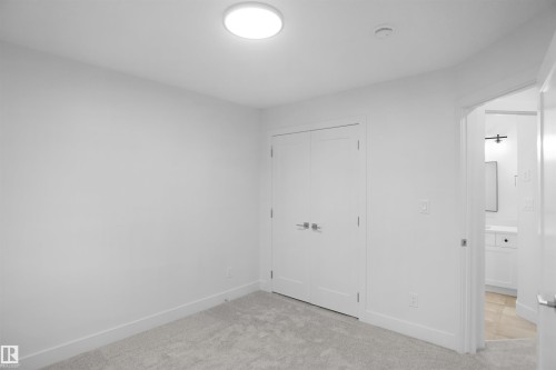 3050 Dixon Landing Landing, Edmonton, AB - Indoor Photo Showing Other Room