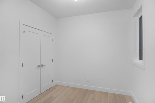 3050 Dixon Landing Landing, Edmonton, AB - Indoor Photo Showing Other Room