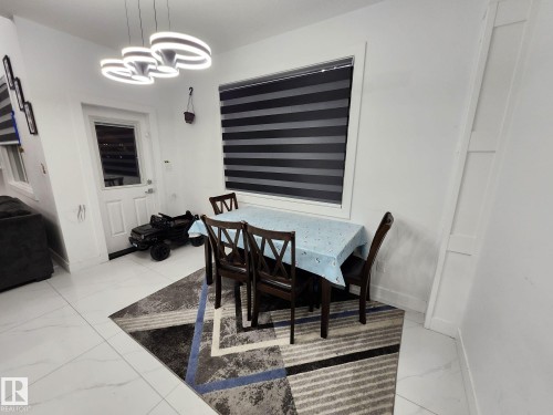 5306 Rue Eaglemont, Beaumont, AB - Indoor Photo Showing Dining Room