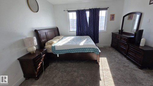 5306 Rue Eaglemont, Beaumont, AB - Indoor Photo Showing Bedroom
