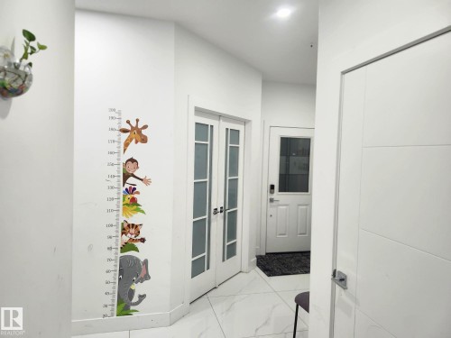 5306 Rue Eaglemont, Beaumont, AB - Indoor Photo Showing Other Room