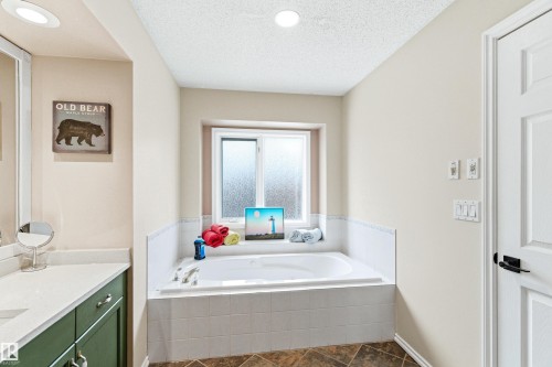 10 Harmony Place, St. Albert, AB - Indoor Photo Showing Bathroom