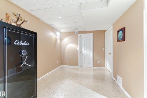 10 Harmony Place, St. Albert, AB - Indoor Photo Showing Other Room