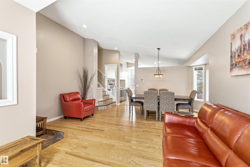 10 Harmony Place, St. Albert, AB - Indoor Photo Showing Living Room