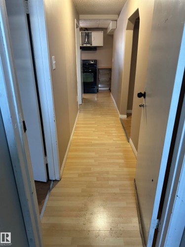 6333 11 Avenue, Edmonton, AB - Indoor Photo Showing Other Room