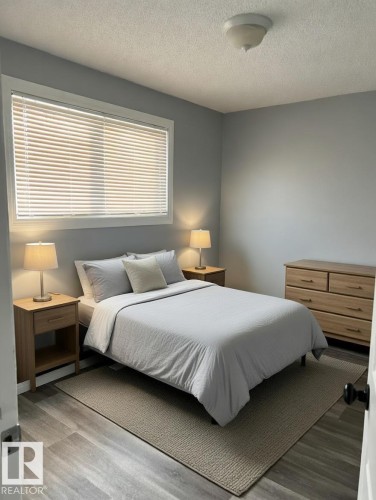 6333 11 Avenue, Edmonton, AB - Indoor Photo Showing Bedroom