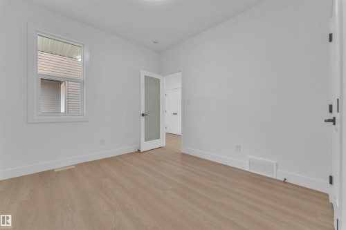176 Caledon Crescent, Spruce Grove, AB - Indoor Photo Showing Other Room