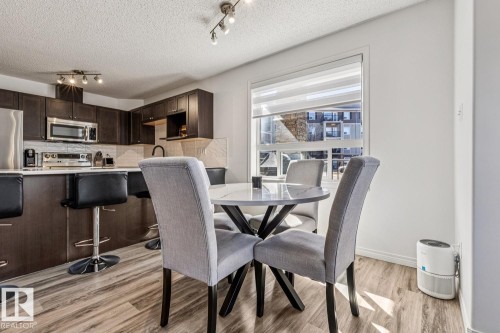 147 1520 Hammond Gate Gate, Edmonton, AB - Indoor