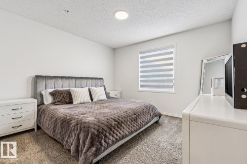 147 1520 Hammond Gate Gate, Edmonton, AB - Indoor Photo Showing Bedroom