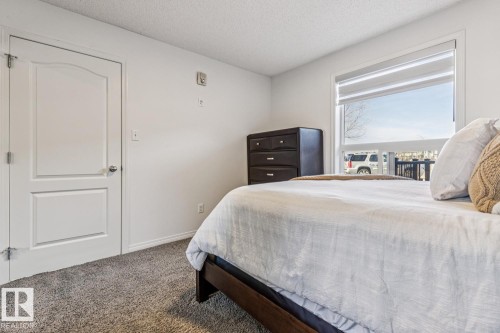 147 1520 Hammond Gate Gate, Edmonton, AB - Indoor Photo Showing Bedroom