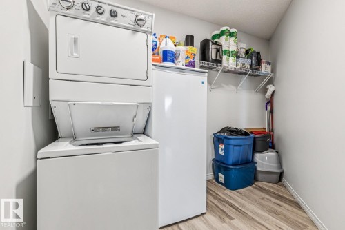 147 1520 Hammond Gate Gate, Edmonton, AB - Indoor Photo Showing Laundry Room