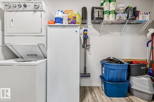 147 1520 Hammond Gate Gate, Edmonton, AB - Indoor Photo Showing Laundry Room