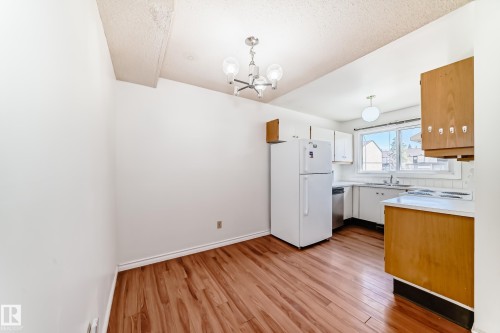 12054 25 Avenue, Edmonton, AB - Indoor Photo Showing Kitchen
