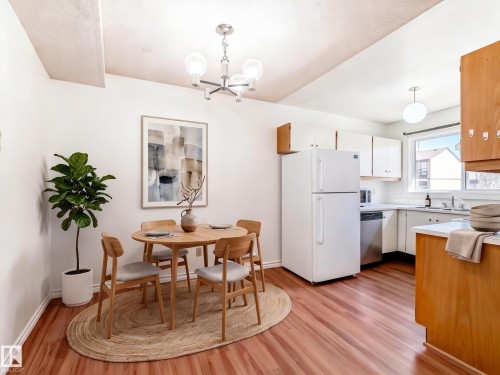 12054 25 Avenue, Edmonton, AB - Indoor