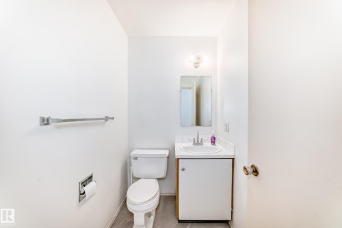 12054 25 Avenue, Edmonton, AB - Indoor Photo Showing Bathroom