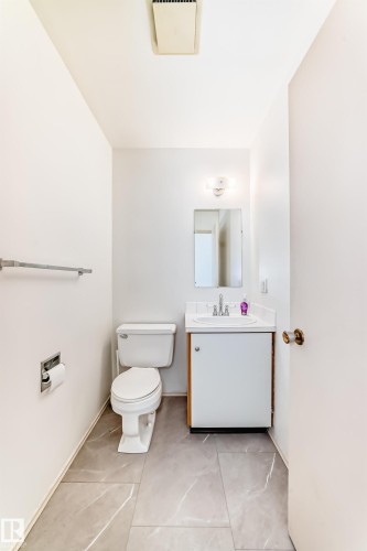 12054 25 Avenue, Edmonton, AB - Indoor Photo Showing Bathroom