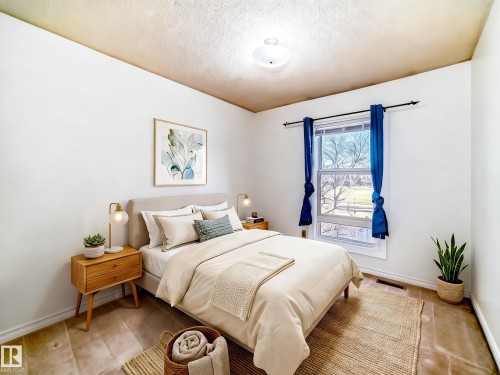 12054 25 Avenue, Edmonton, AB - Indoor Photo Showing Bedroom