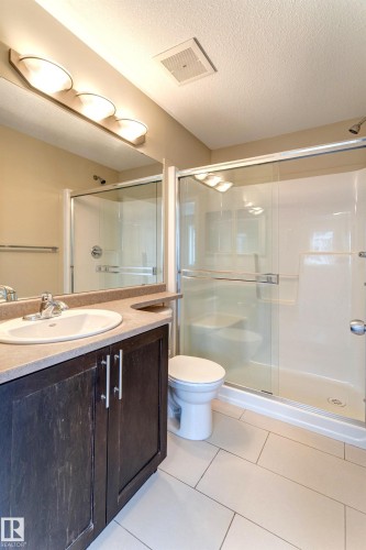 27 1623 Towne Centre Boulevard, Edmonton, AB - Indoor Photo Showing Bathroom