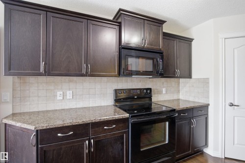 1712 64 Street, Edmonton, AB - Indoor Photo Showing Kitchen