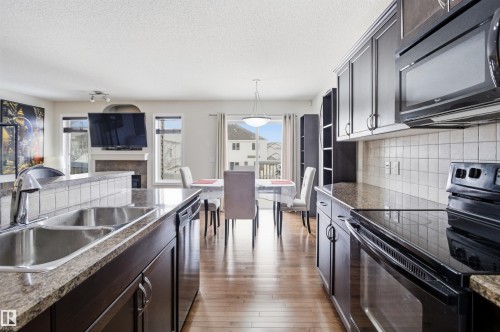 1712 64 Street, Edmonton, AB - Indoor Photo Showing Kitchen With Double Sink With Upgraded Kitchen