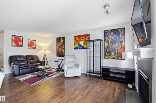 1712 64 Street, Edmonton, AB - Indoor