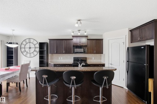 1712 64 Street, Edmonton, AB - Indoor Photo Showing Kitchen