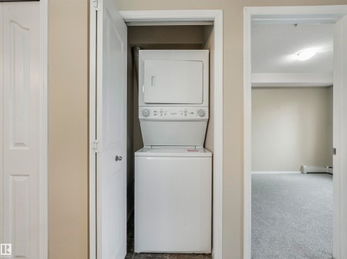 116 530 Watt Boulevard, Edmonton, AB - Indoor Photo Showing Laundry Room
