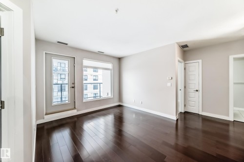 711 5151 Windermere Boulevard, Edmonton, AB - Indoor Photo Showing Other Room