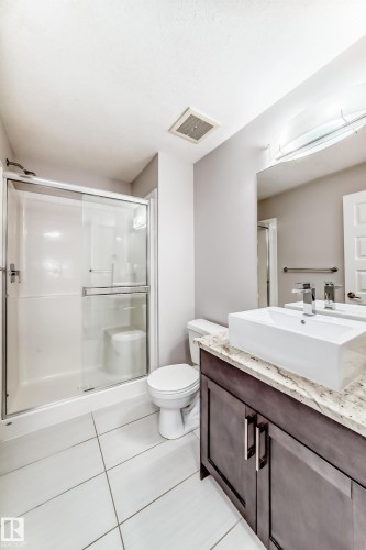 711 5151 Windermere Boulevard, Edmonton, AB - Indoor Photo Showing Bathroom