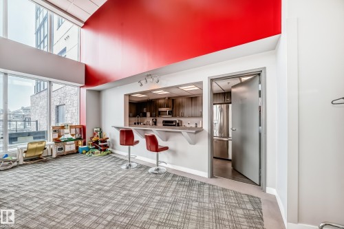 711 5151 Windermere Boulevard, Edmonton, AB - Indoor Photo Showing Kitchen