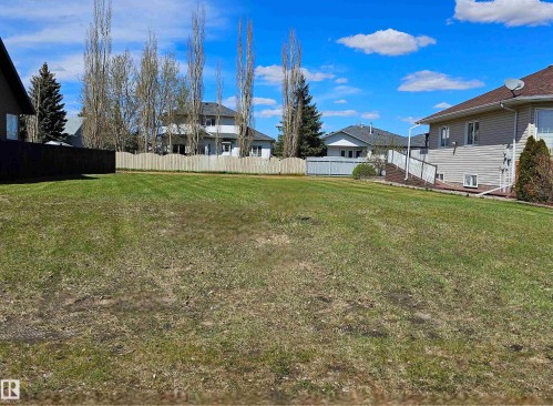 4512 54 Avenue, Viking, AB 
