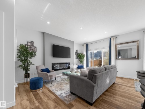 5546 Kootook Road, Edmonton, AB - Indoor Photo Showing Living Room With Fireplace