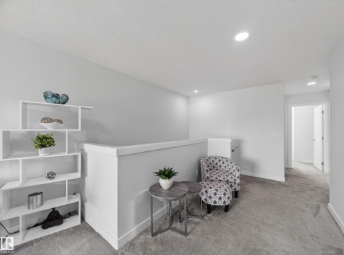 5546 Kootook Road, Edmonton, AB - Indoor Photo Showing Other Room