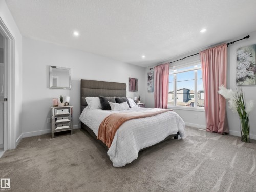 5546 Kootook Road, Edmonton, AB - Indoor Photo Showing Bedroom