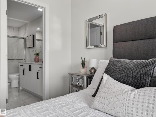 5546 Kootook Road, Edmonton, AB - Indoor Photo Showing Bedroom