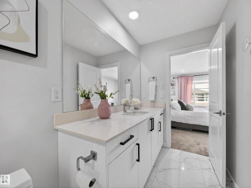 5546 Kootook Road, Edmonton, AB - Indoor Photo Showing Bathroom
