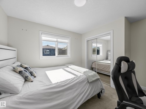 5546 Kootook Road, Edmonton, AB - Indoor Photo Showing Bedroom