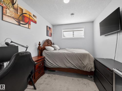 5546 Kootook Road, Edmonton, AB - Indoor Photo Showing Bedroom