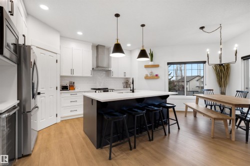 1322 Malone Place, Edmonton, AB - Indoor Photo Showing Other Room