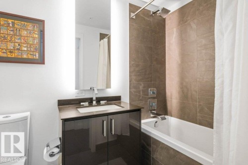 #3606 10360 102 St Nw, Edmonton, AB - Indoor Photo Showing Bathroom