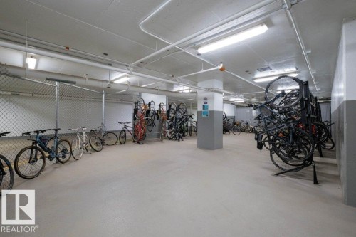 #3606 10360 102 St Nw, Edmonton, AB - Indoor Photo Showing Garage