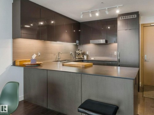 #3606 10360 102 St Nw, Edmonton, AB - Indoor Photo Showing Kitchen With Upgraded Kitchen