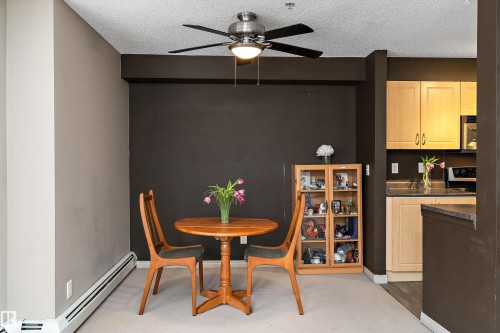 Edmonton, AB - Indoor