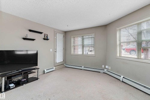 Edmonton, AB - Indoor